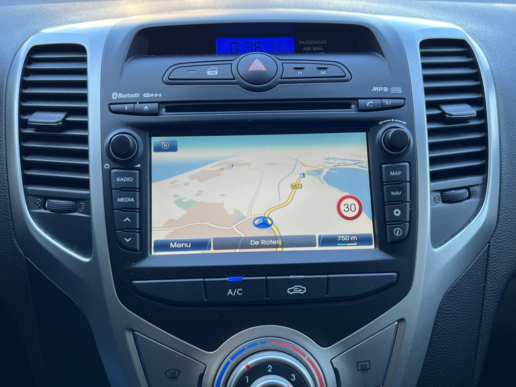 Hyundai Ix20 1.4i go! - camera | nav | radio | bluet. | cruise c.