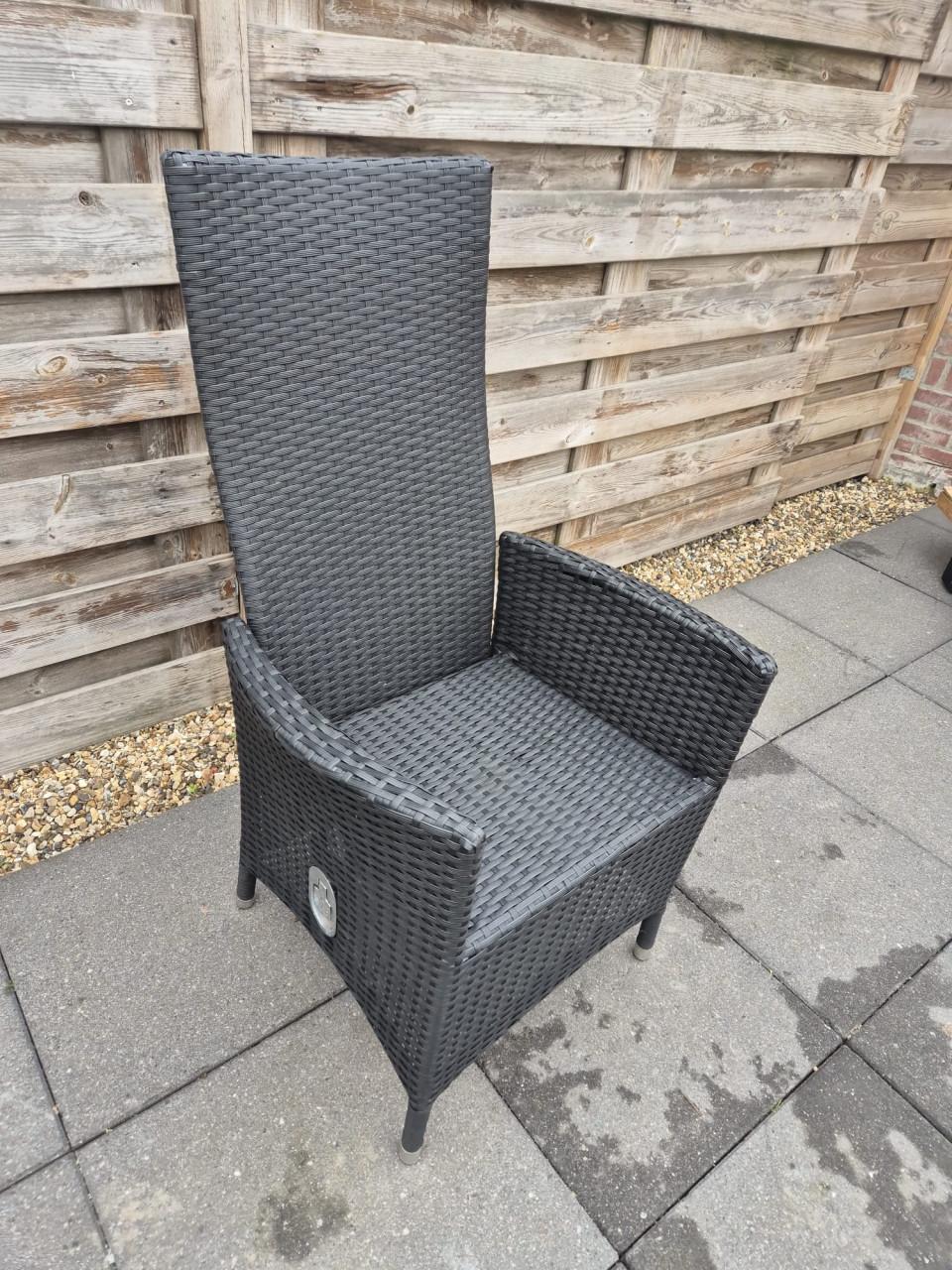 Tuinset met 4 verstelbare stoelen (Bezorging mogelijk)