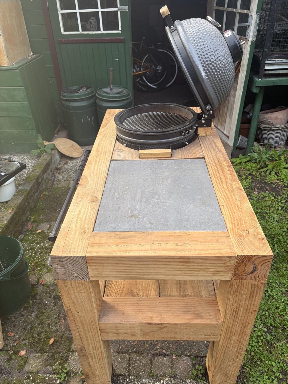 Grill guru compact met bbq tafel