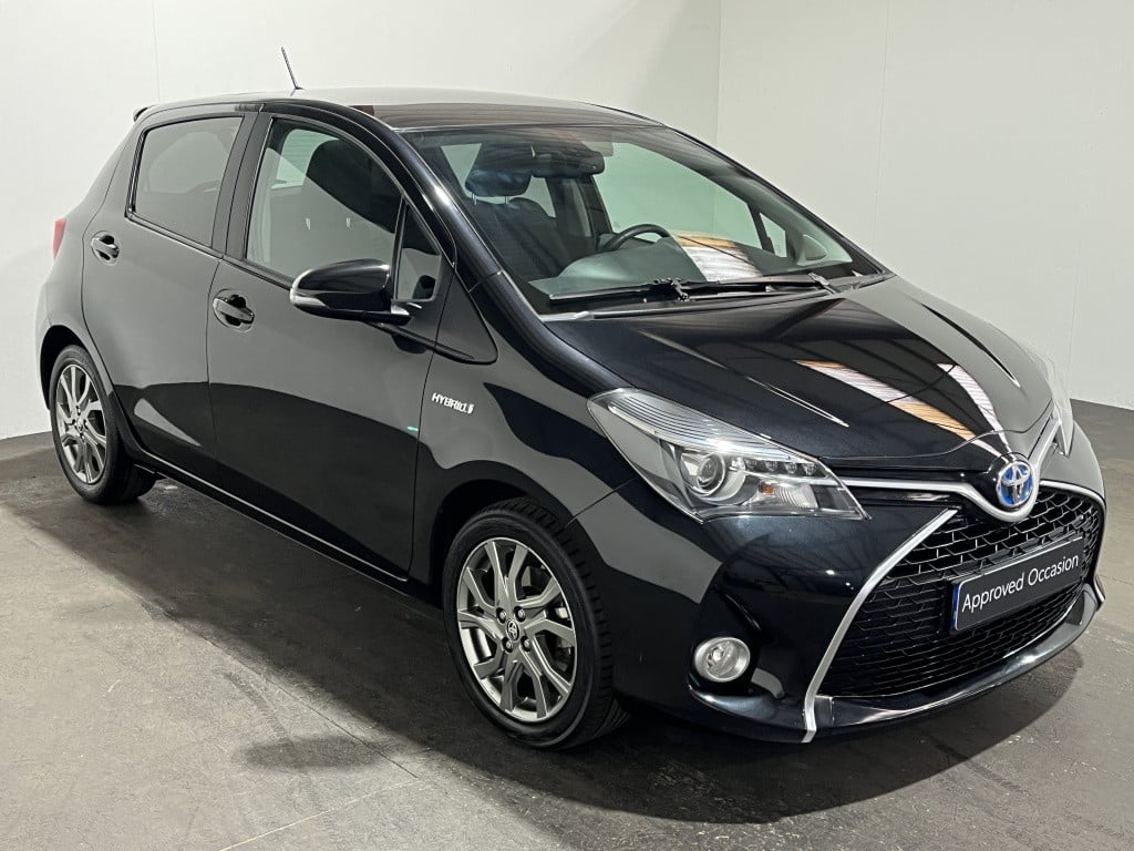 Toyota Yaris 1.5 hybrid dynamic | navi | panodak | camera |