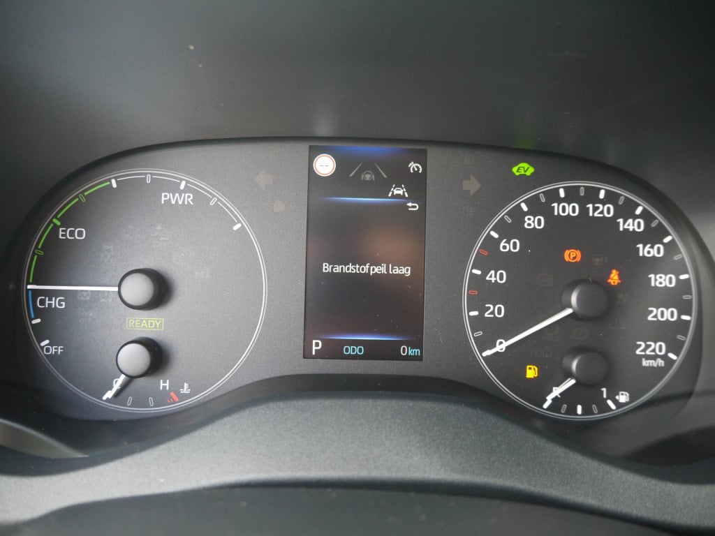 Mazda 2 Hybrid 1.5 centre-line 116