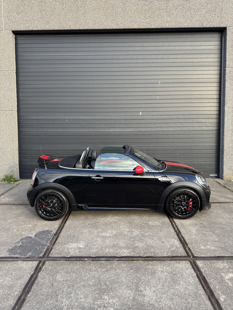 Mini Cooper S JCW Roadster 211PK 107DKM 2012 Collectors item!