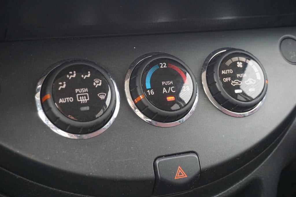 Nissan Note 1.6 life pack airco / elektr. ramen / trekhaak / nap