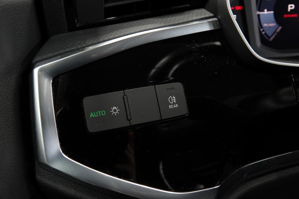 Audi Q3 sportback 1.5 tfsi | acc | driveselect | pdc |