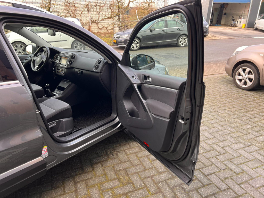 Volkswagen Tiguan 1.4 tsi sport&style 4motion