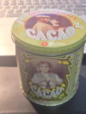 Vintage cacaoblik van het merk Van Houten,  H9.5 Ø 9 cm
