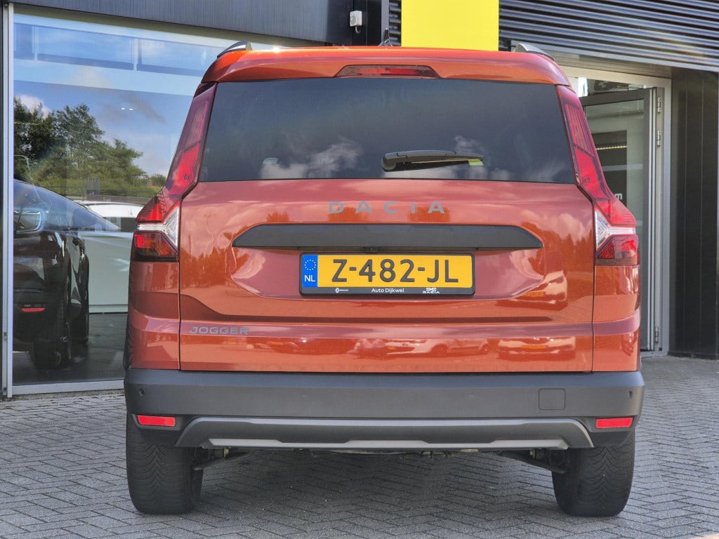 Dacia Jogger tce 110 extreme 5p. all season banden, camera, climate, apple/