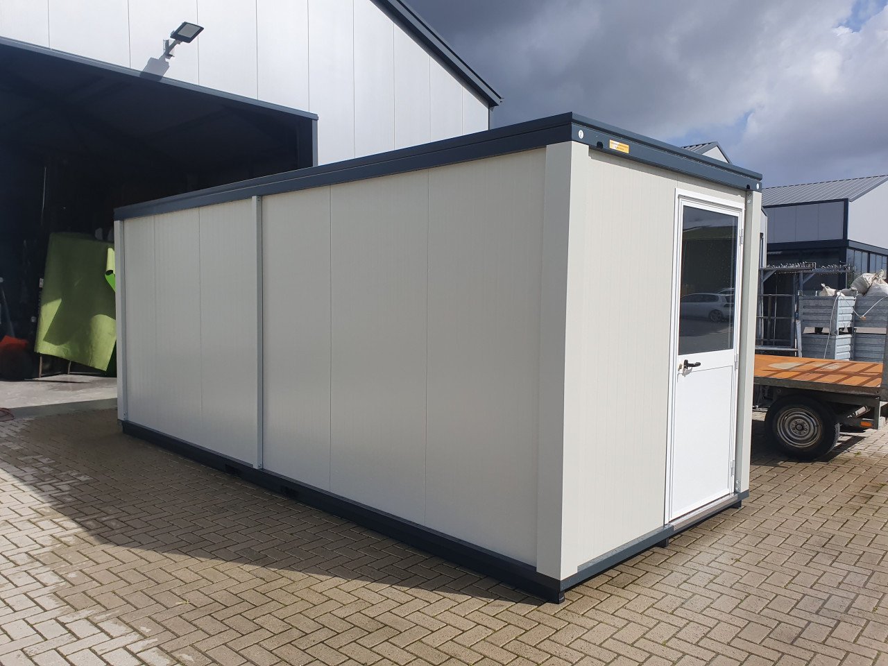 Geïsoleerde units te koop