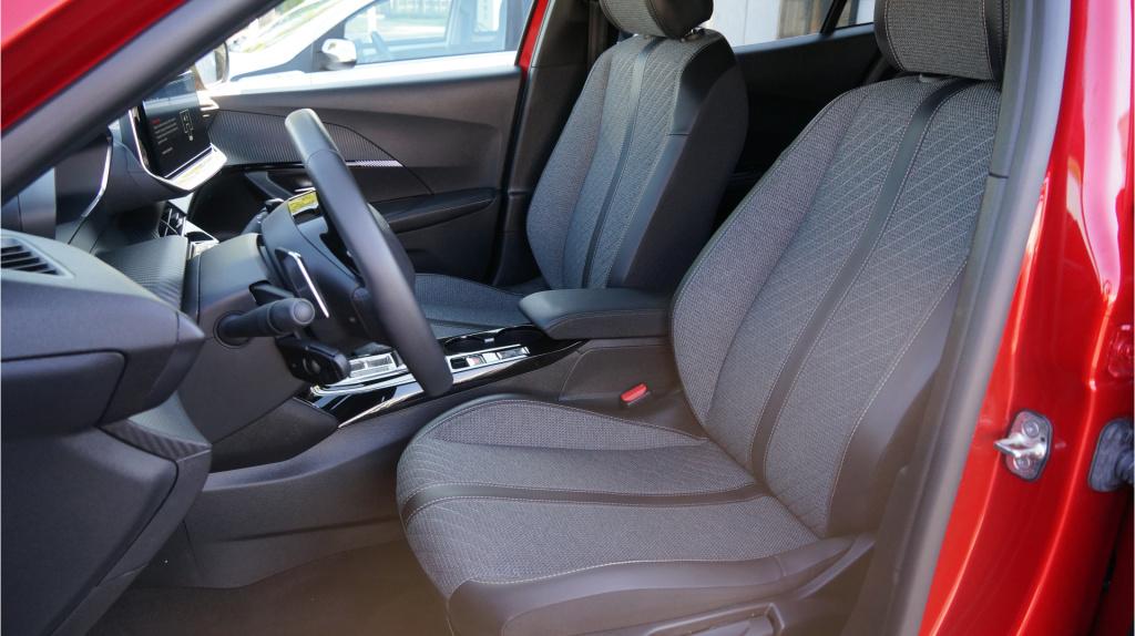 Peugeot 2008 1.2 puretech 130 allure rijklaar incl. garantie