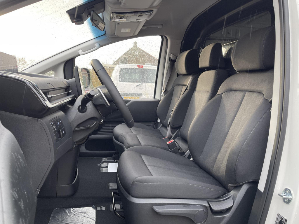 Hyundai Staria 1.6 t-gdi hev
