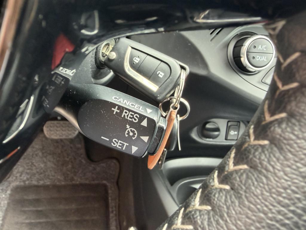 Toyota Yaris 1.5 hybrid aspiration automaat | nav | camera