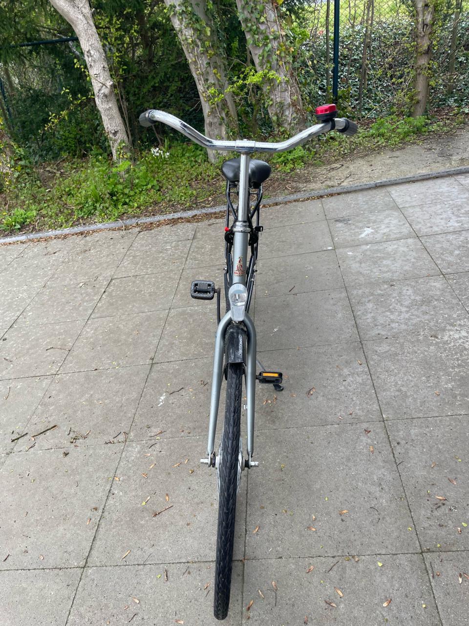 Damesfiets/ stationsfiets.