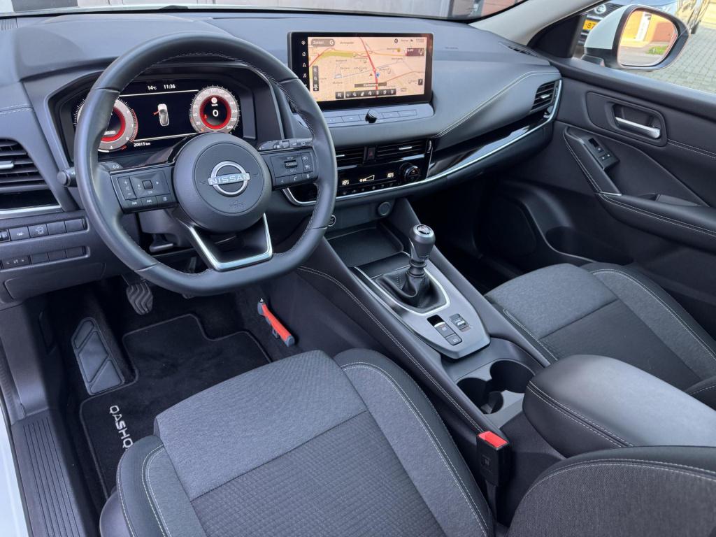 Nissan Qashqai 1.3 mhev n-connecta design pack