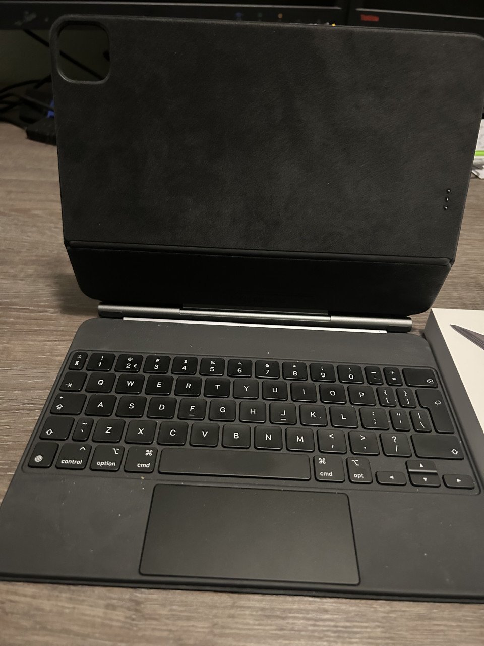 IPad M1, Pencil, Magic Keyboard, sleeve, cover