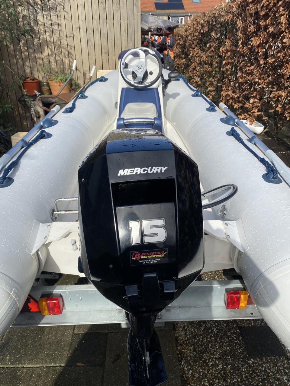 Brig 330 + 15 pk mercury en kalf trailer