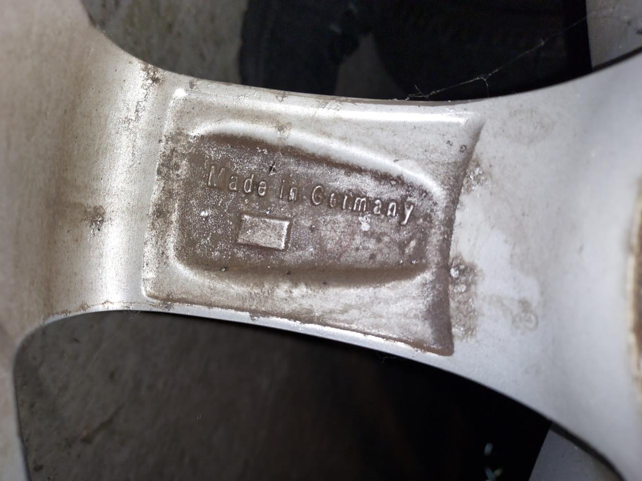 4 stuks 16" DEZENT lichtmetalen velg voor Toyota Verso