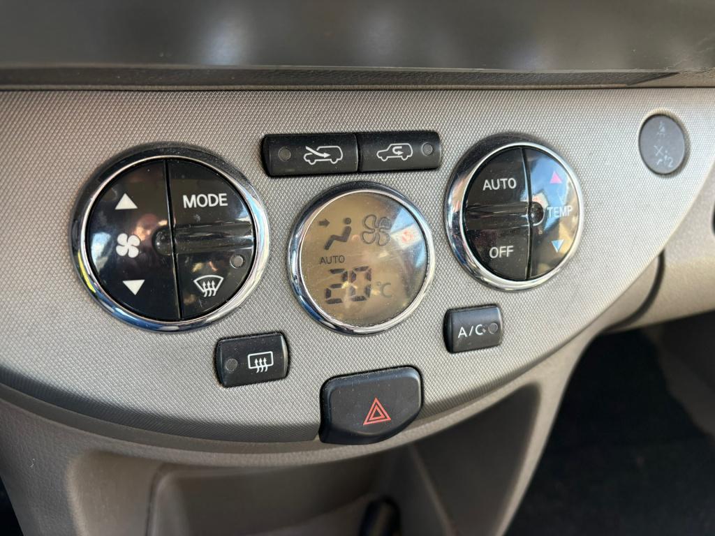 Nissan Note 1.6 first note