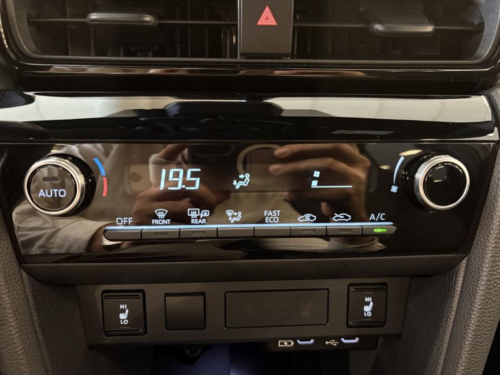 Toyota Yaris Cross 1.5 hybrid dynamic plus| stoel+ stuur verw| camera| adap
