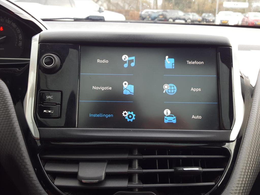 Peugeot 208 gt-line 1.2-110pk 5d vol-automaat(eat6) navigatie | trekhaak | 