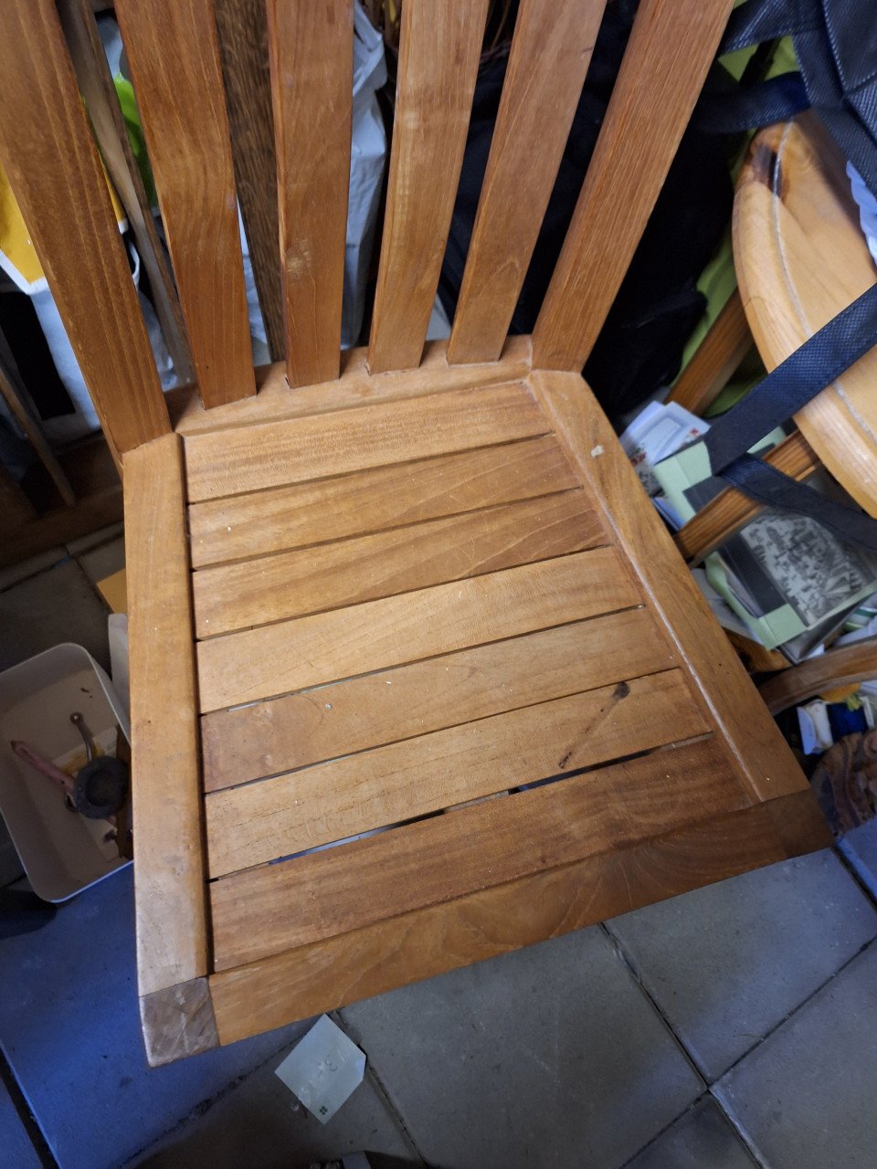 Leuke houten stoel