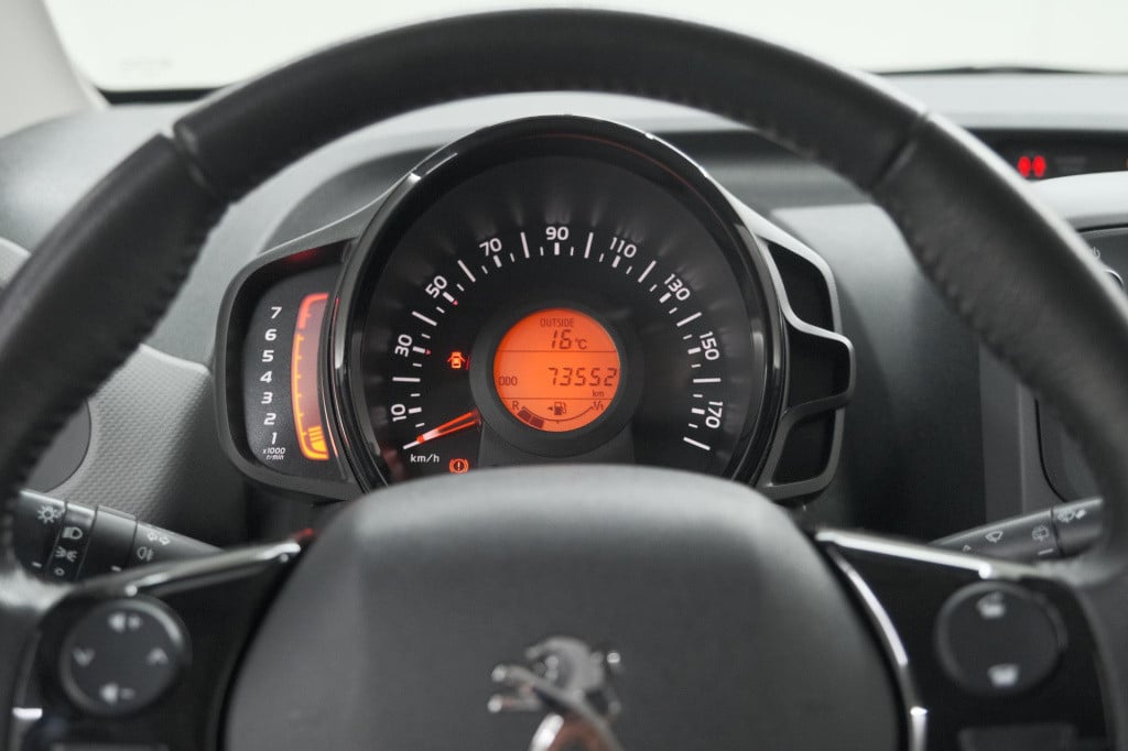 Peugeot 108 1.0 e-vti active | airco | bluetooth radio | getint glas | 5 de