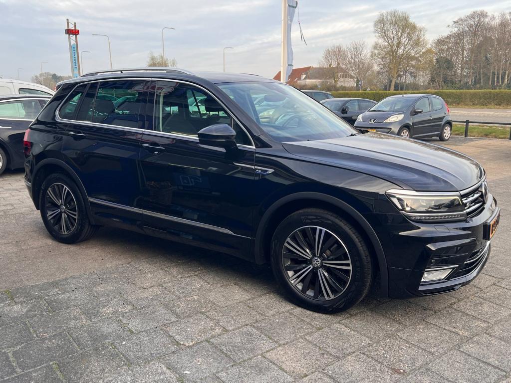 Volkswagen Tiguan 2.0 tsi 4motion r-line highline, virtual cockpit, trekhaa