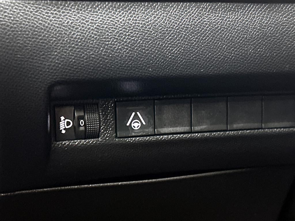 Peugeot 2008 hybrid 145 pk automaat allure rijklaar | adaptive cruise | nav