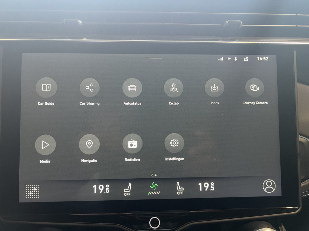 Lynk & Co 01 1.5 261pk plug in hybrid , pano dak , 360 gr camera , car play