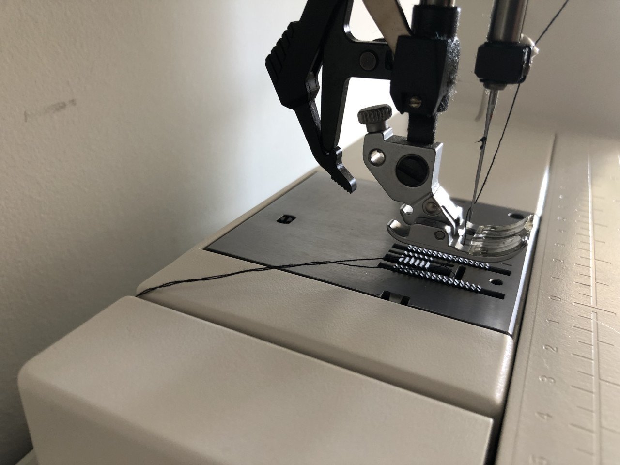 Degelijke Pfaff Classic Style naaimachine in goede schone staat