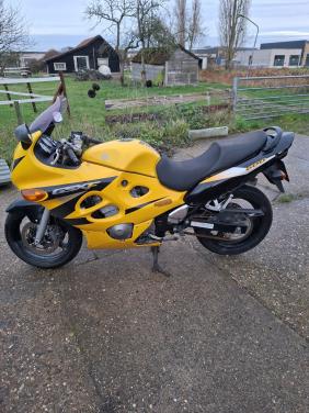 Suzuki GSX 600F (bj 2004) Inruilkoopje