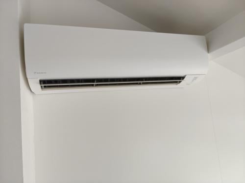 Daikin 5,0 kW split-airco koelen en verwarmen! Draaiend te zien tot 24/7!