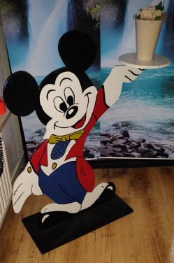Mickey Mouse figuur met tablet