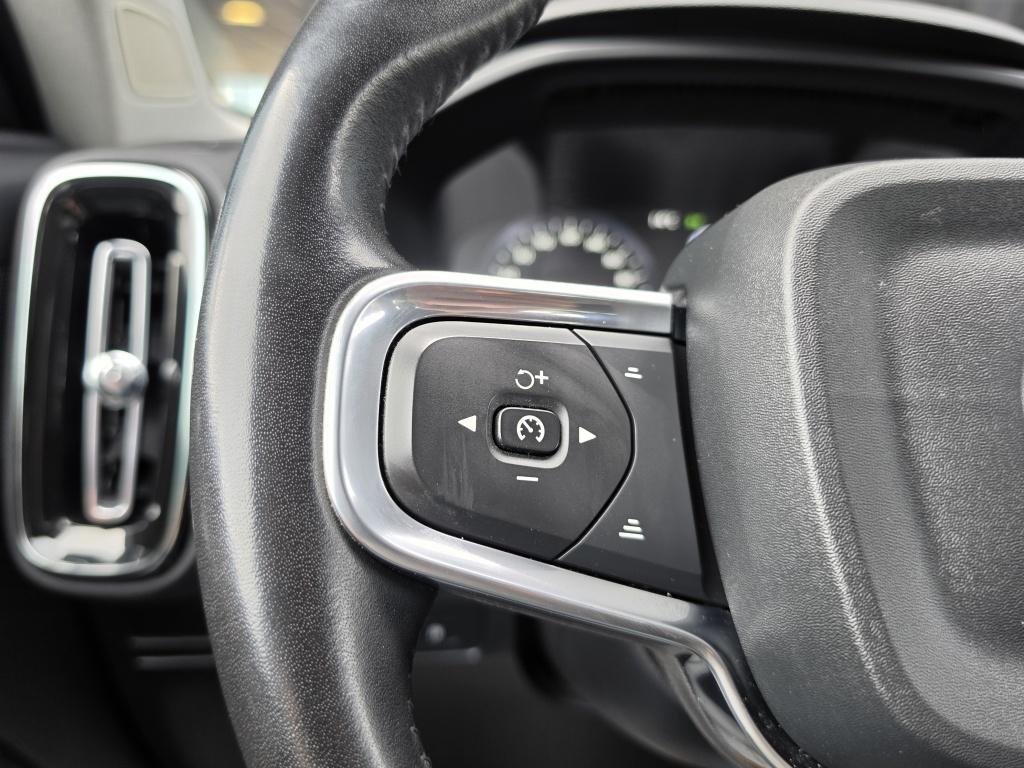 Volvo XC40 t5 inscription expression recharge hybrid | led | airco | trekha