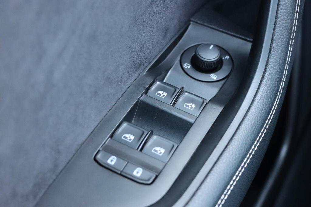 Skoda Superb combi 1.4 tsi iv sportline 218pk dsg6 soh 92,2 %