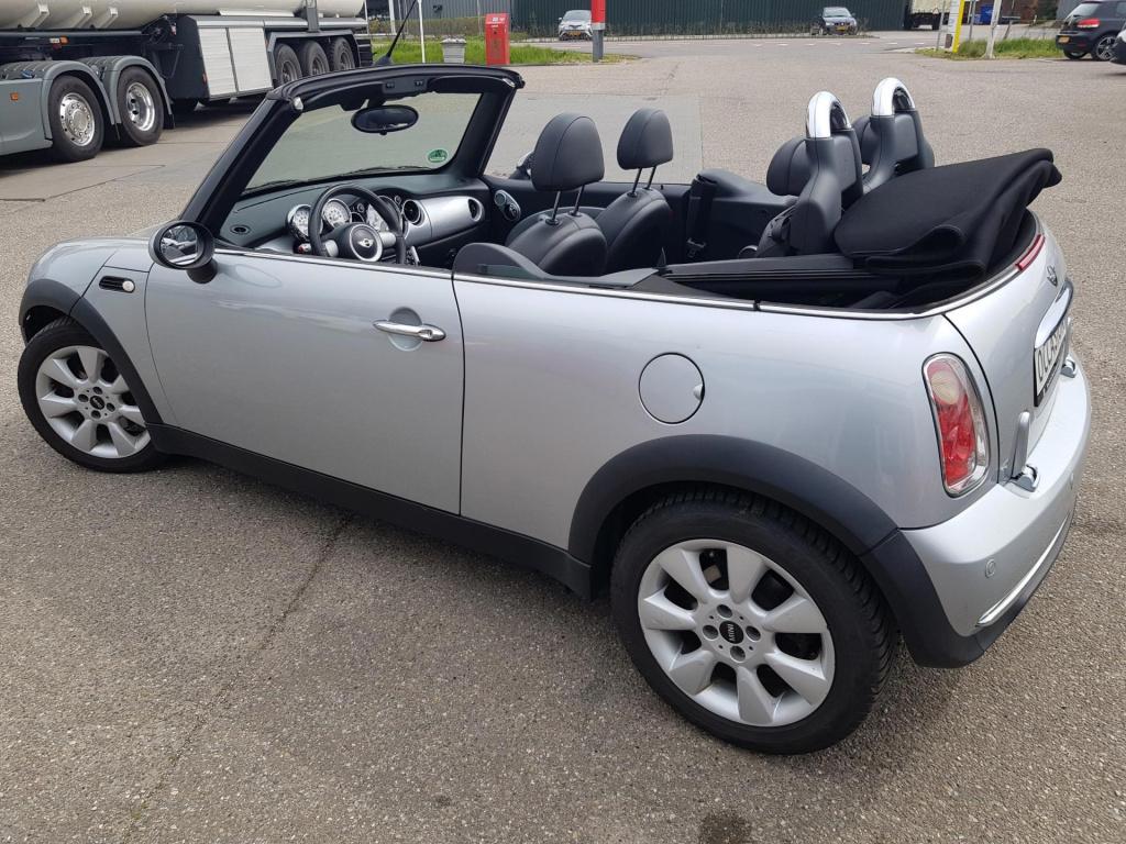 Mini Cooper Cabrio mini 1.6 chili leer.