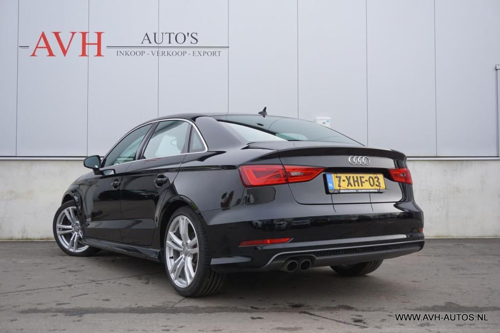 Audi A3 limousine 1.4 tfsi cod ambition pro line s