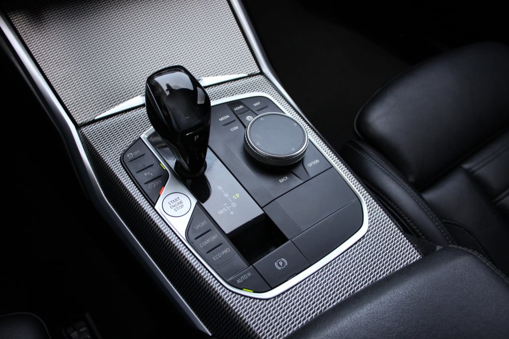 BMW 3-serie touring 330i high executive edition | m-sport | pano. | leder |