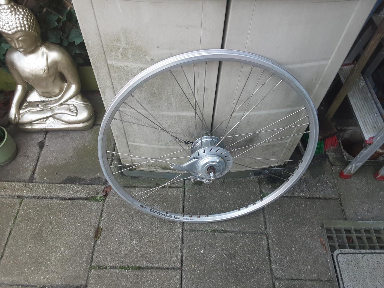 Batavus 28 inch nexus achterwiel, 8 speed,rollerbrake rem