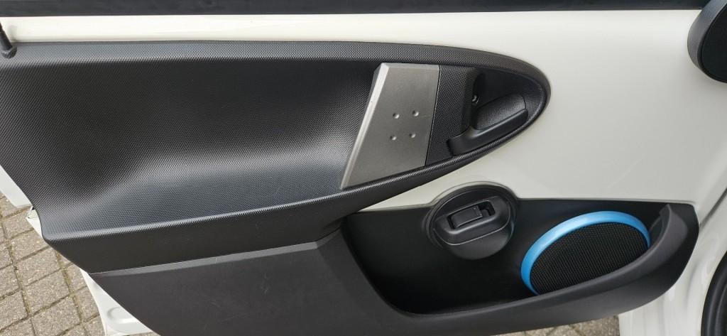 Toyota Aygo 1.0-12v comfort navigator / nl auto / nap