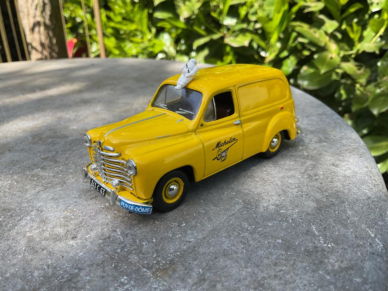 Michelin reclame auto’s.     ( Collectie )