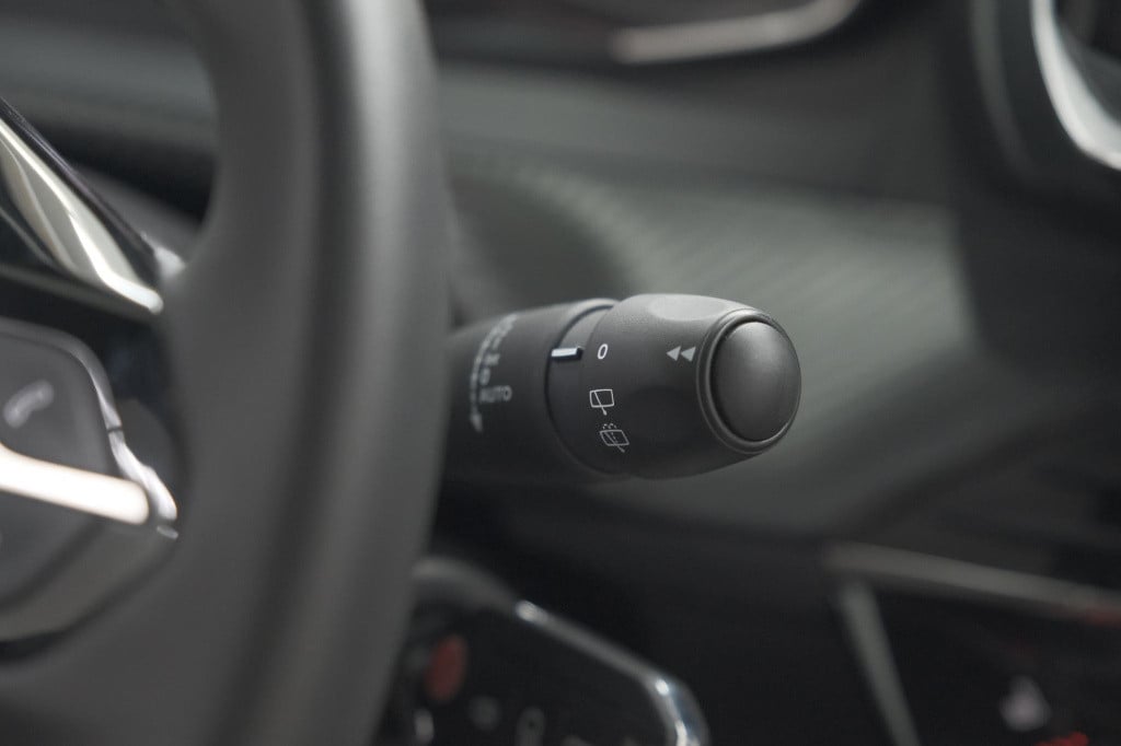 Peugeot 2008 puretech 130 eat8 active pack | parkeersensoren | apple carpla