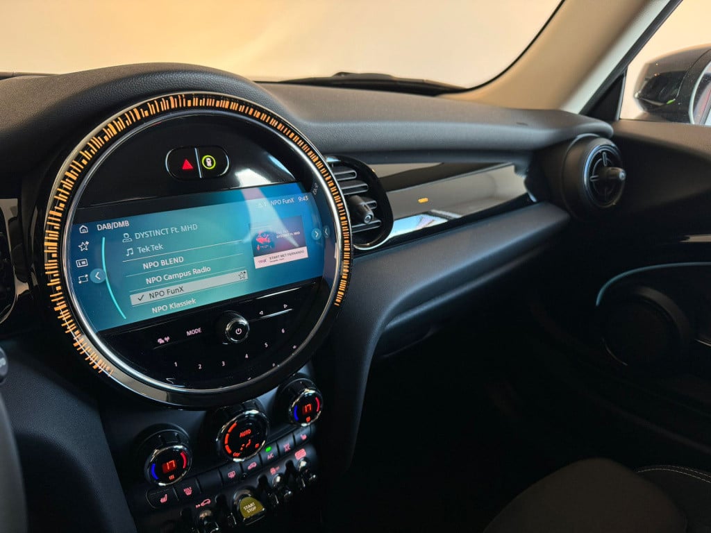 Mini Electric mini essential 33 kwh