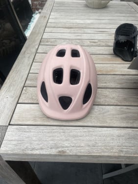 Bobike kinderstoel achterop met helm