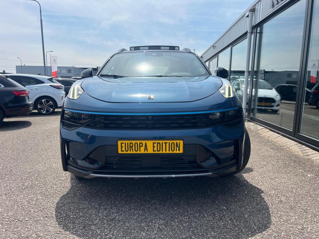 Lynk & Co 01 1.5 261pk panodak , adaptive cc , carplay , 360gr camera