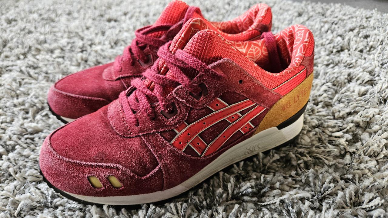 ASICS Gel-Lyte III maat 39