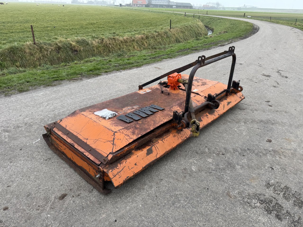 Perfect weidebloter TC 275