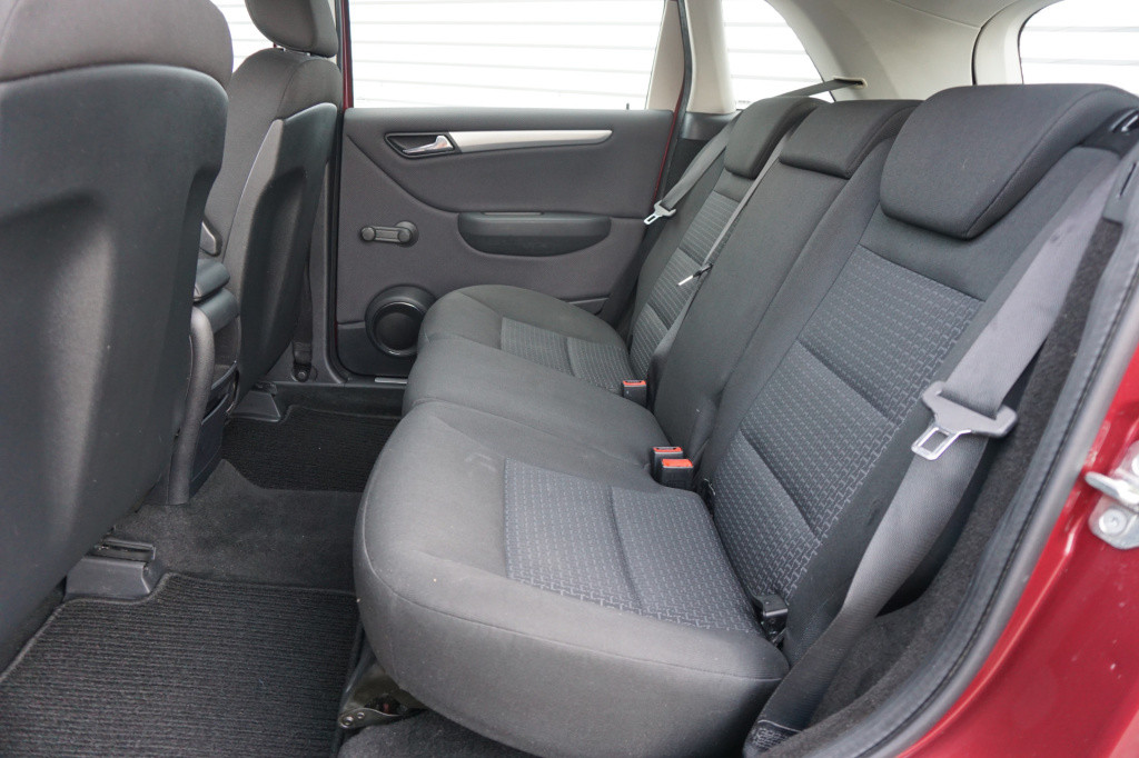 Mercedes-Benz B-Klasse 160 blueefficiency business class airco / cruise / b