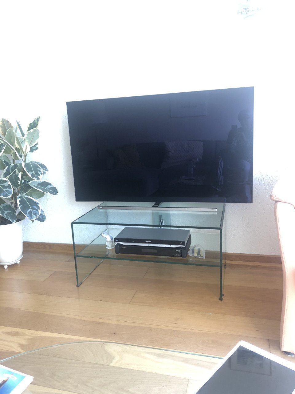 Glazen tv Tafel l. 90 x Br. 53x H. 43cm