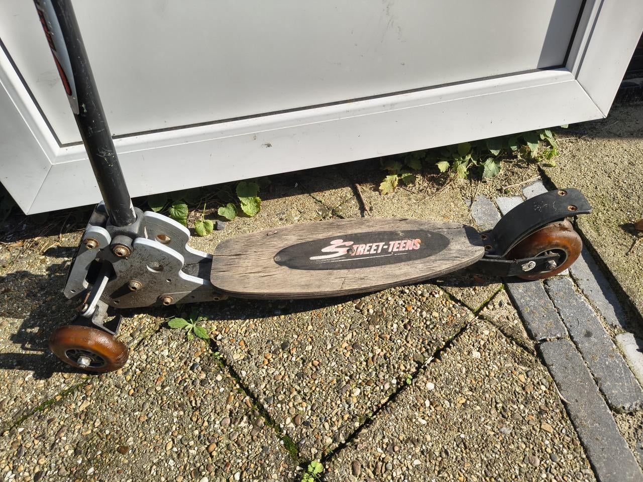 Stoere Kickboard Driewieler Step (Street-Teens) Houten Deck. Stuntstep.