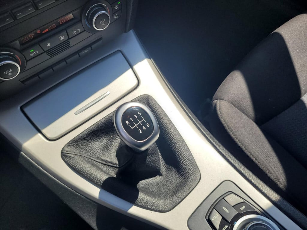 BMW 3-serie 316i business line navi.
